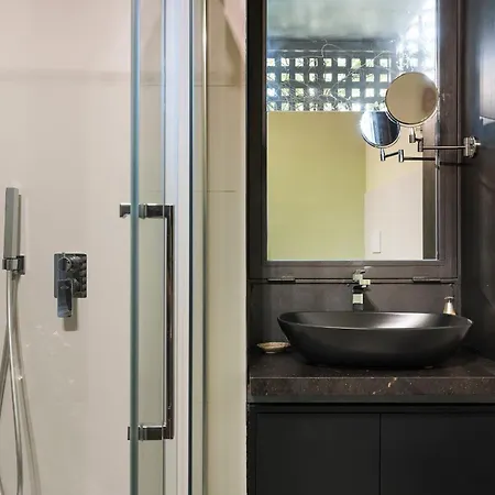 Agnese Βίλα Νότο