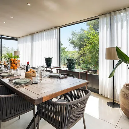 Agnese Βίλα Νότο