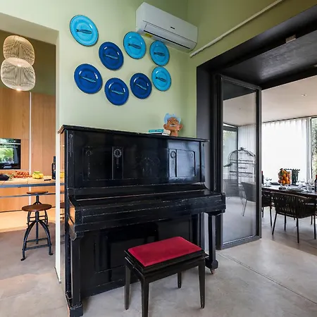 Agnese Βίλα Νότο